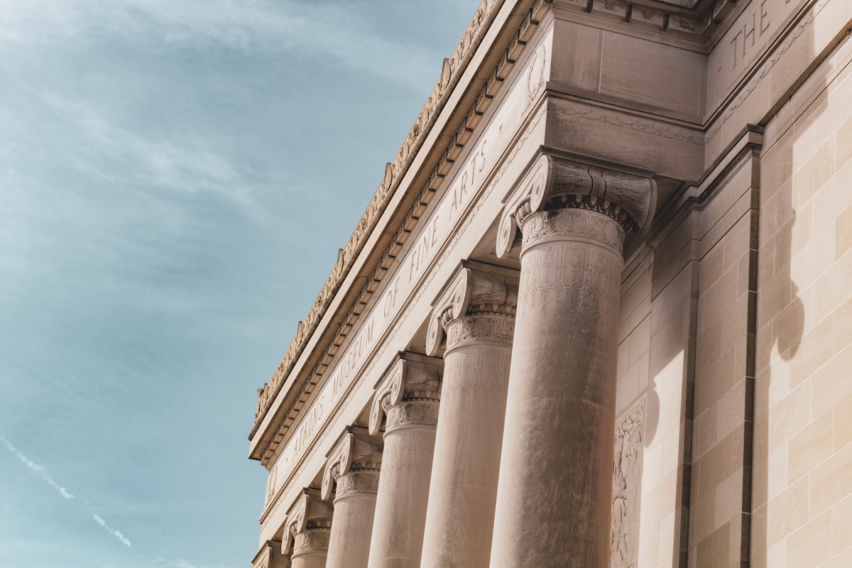 Nelson-Atkins Museum of Art with its iconic pillared facade, Kansas City, Missouri