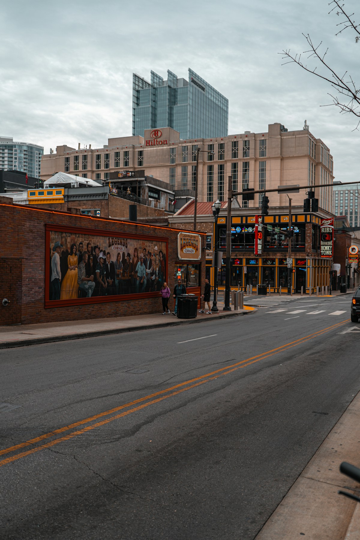 Street murals and outdoor cafes in downtown Nashville, Tennessee